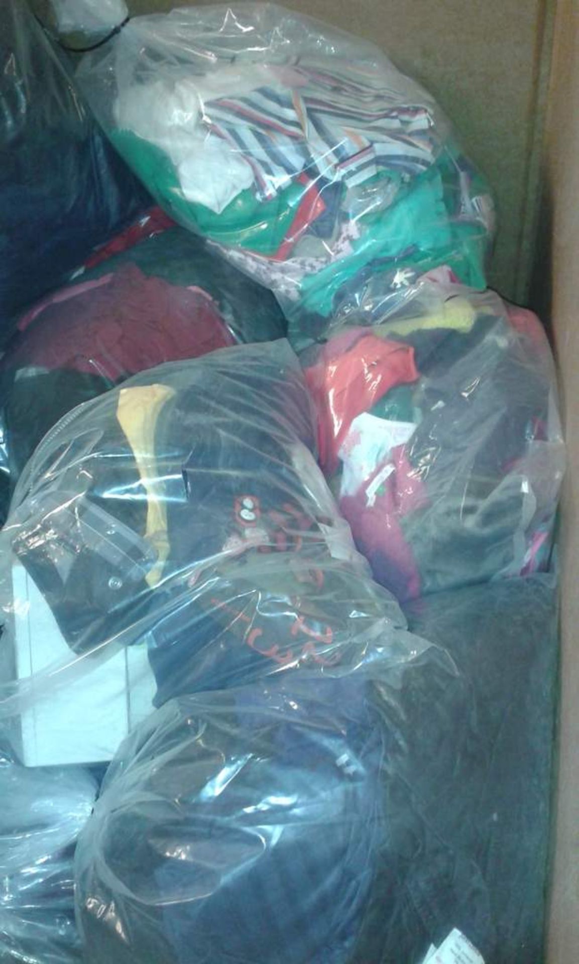 16 Bags of Various Clothing - Men's, Ladies and Kids - Tops, Shoes, T-shirts etc - Image 4 of 5