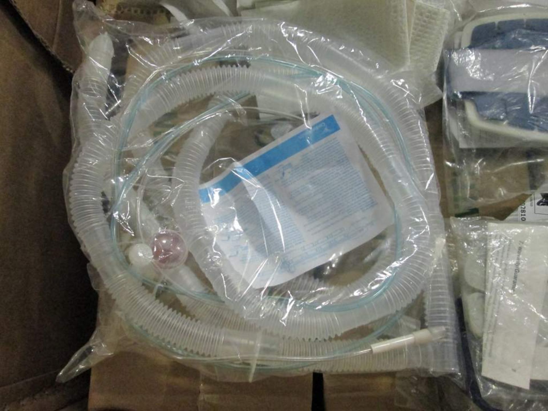 Medical equipment, Neck braces, ventilation tubes, swab kits - Image 3 of 4