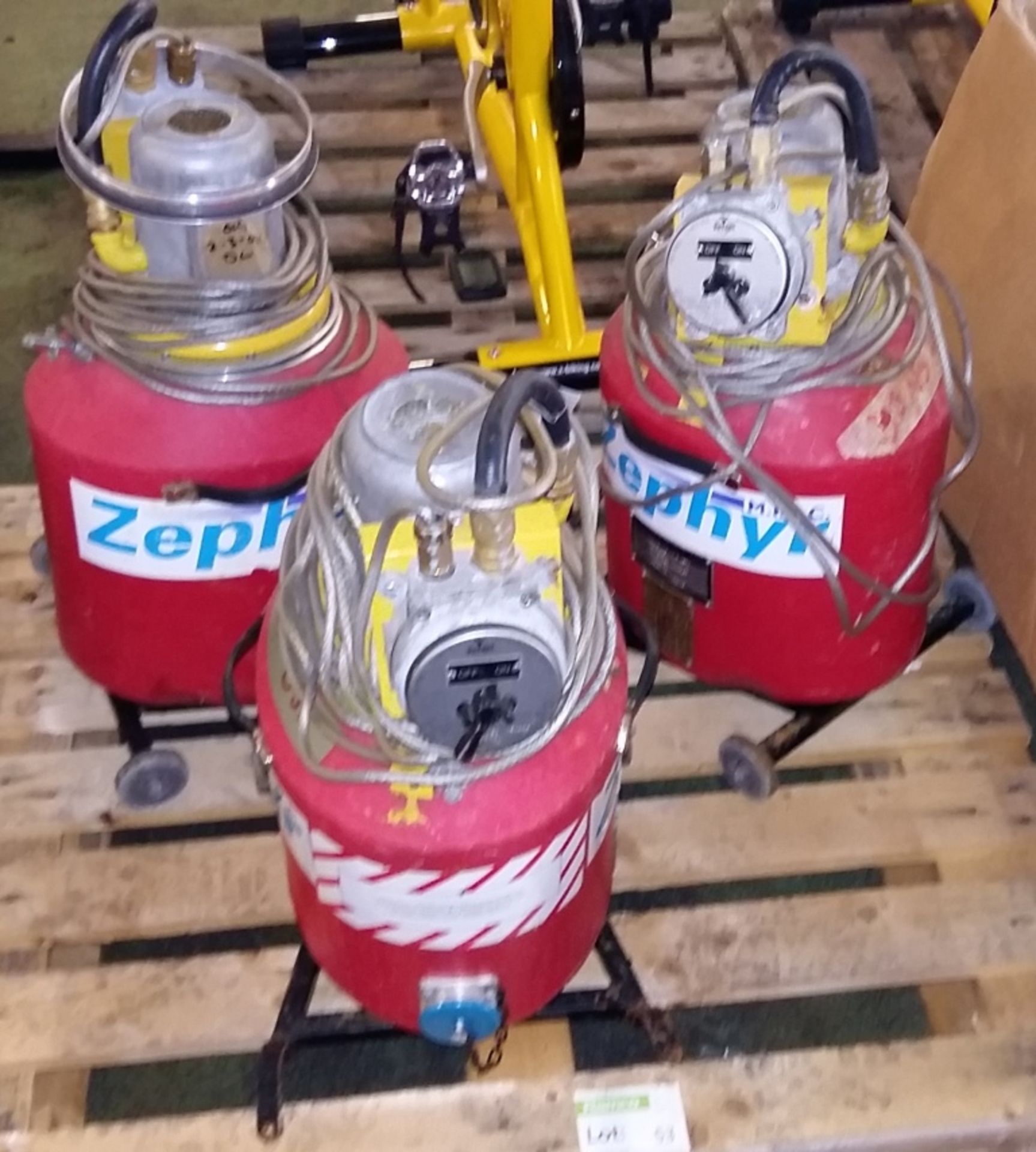 3x Sturtevant Zephyr MIVC Vacuum cleaners - 115V F/F Hepa