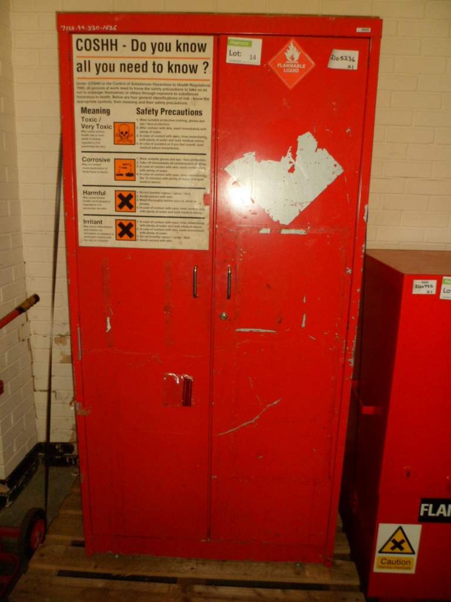 Chemical storage cabinet