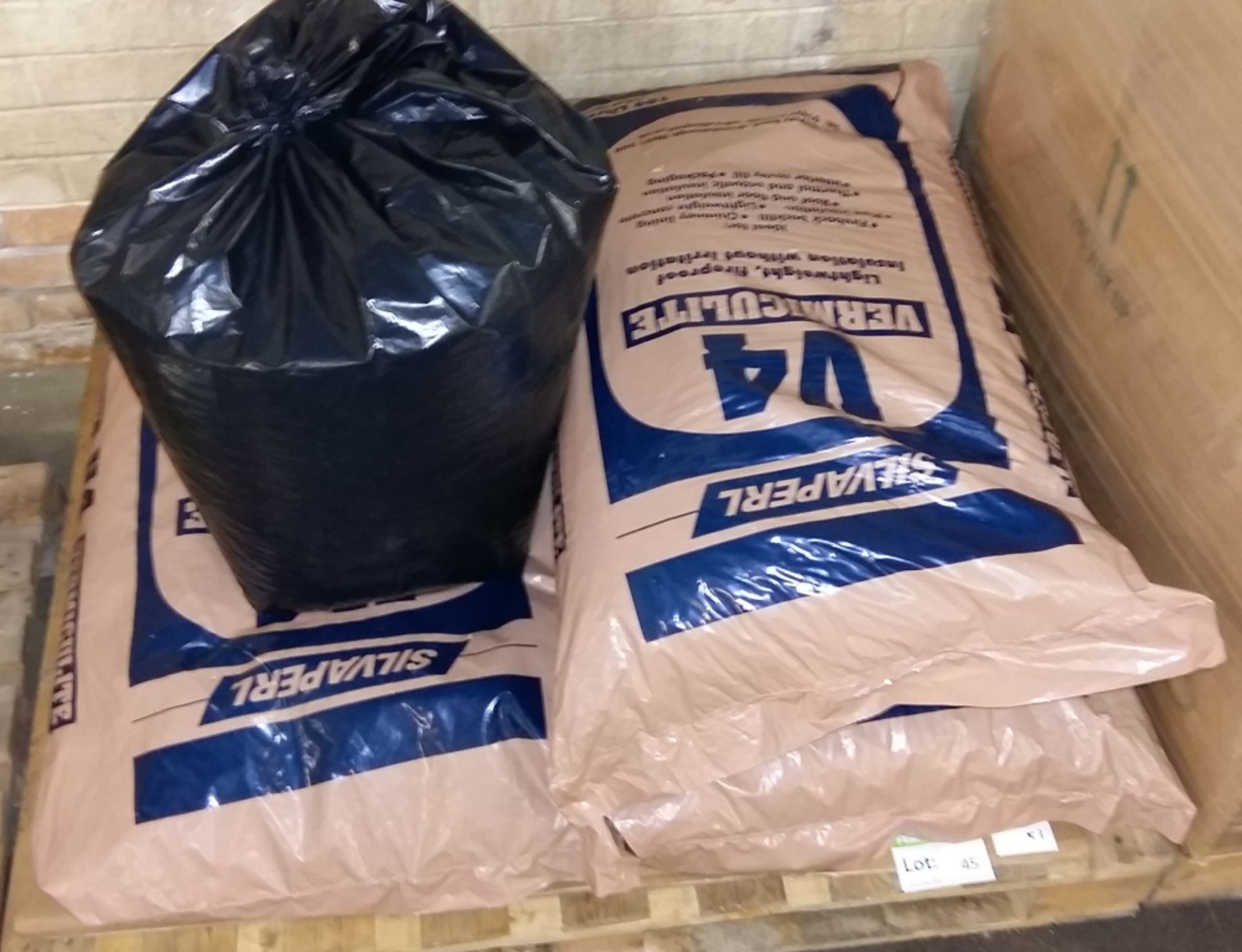 Silvaperl V4 Vermiculite insulation - 3x 100 LTR bags