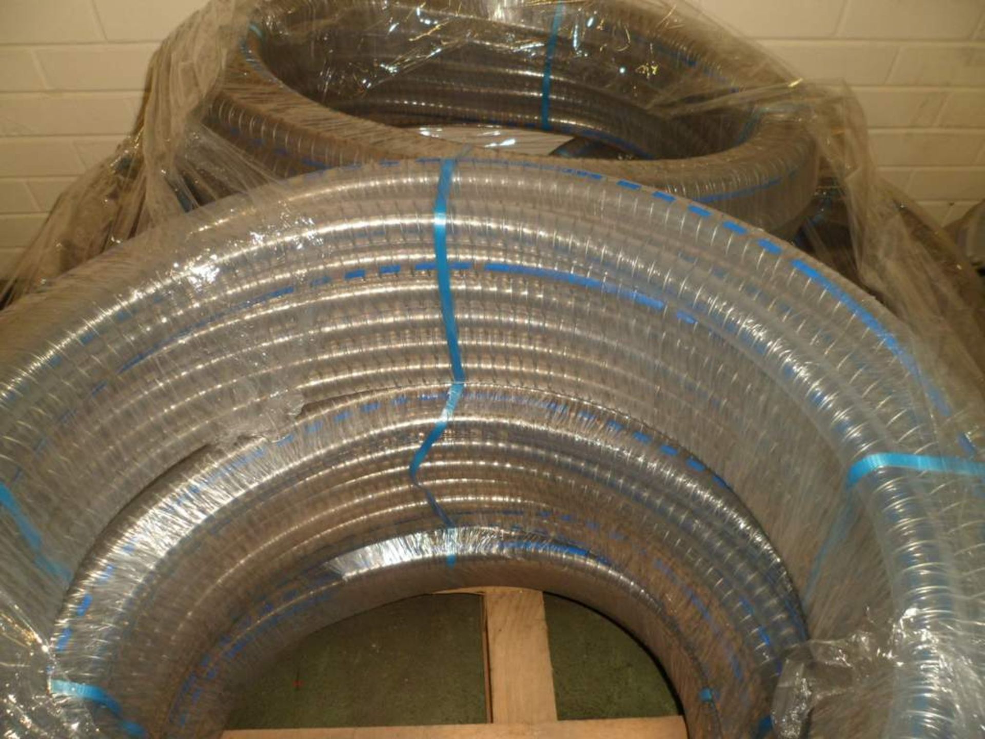 8x 30m clear hose - Image 2 of 2