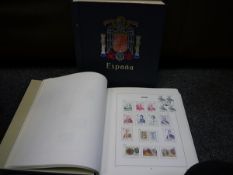 Spain 1850-1994 stamp collection in two printed albums