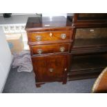 19th century mahogany cabinet, the rectangular top with reeded edge above two simulated drawer