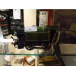 A Hornby 101 series tinplate clockwork locomotive LNER 460 with key