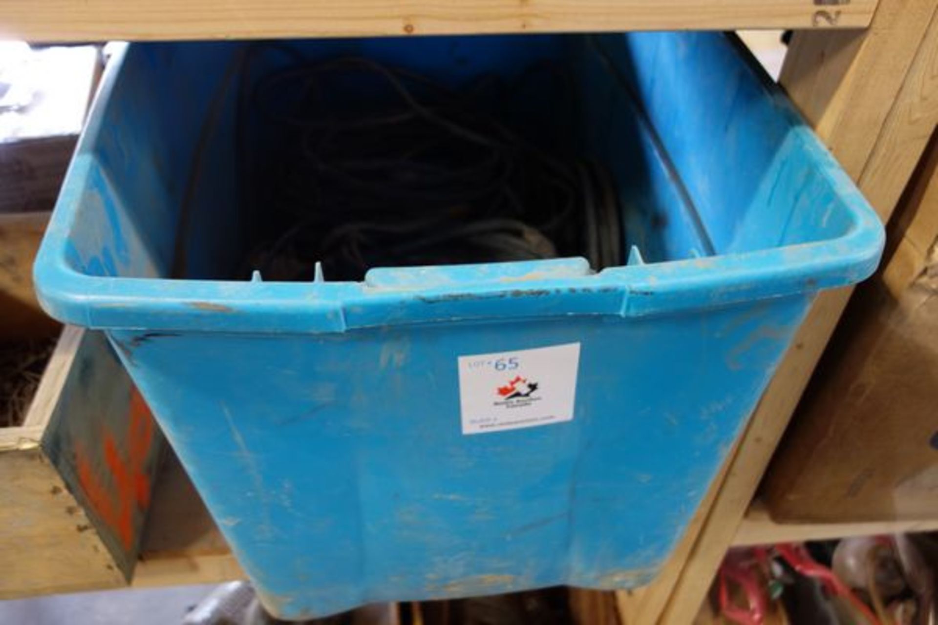 Container of Heat Cords