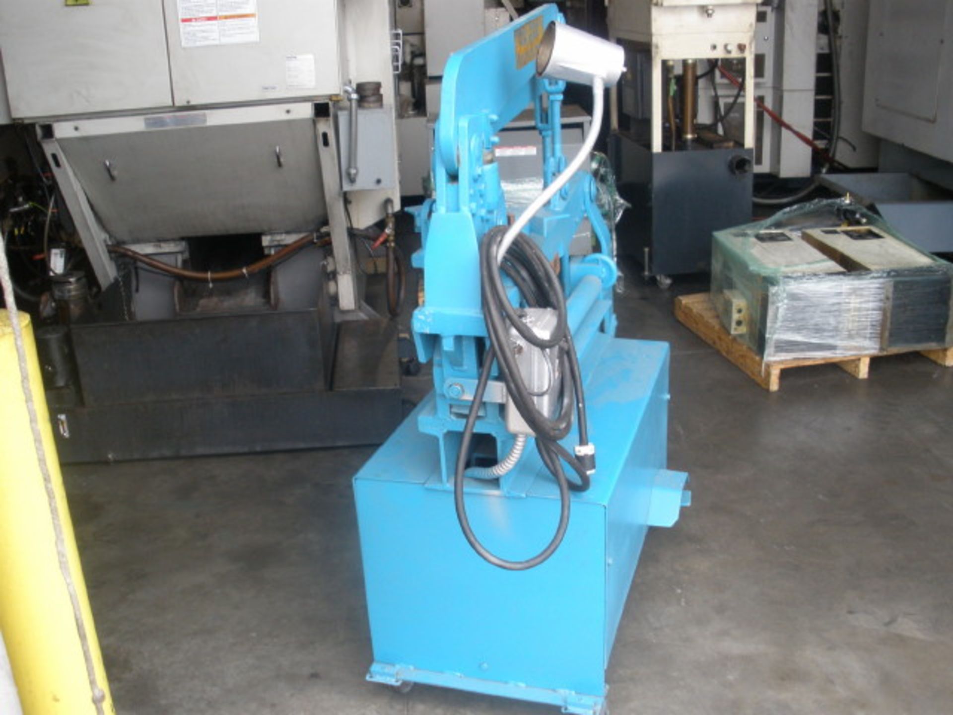 Dvorak Hydraulic IronWorker Model 3138H - Image 3 of 6