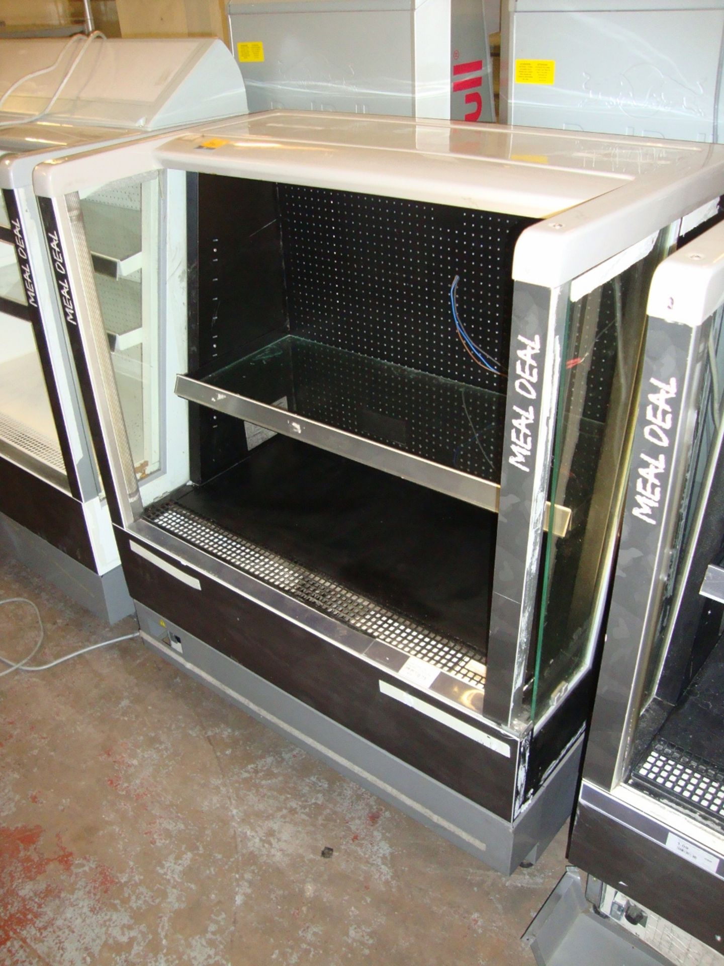 Carrier Presenter 1045 open front display chiller/fridge - Image 2 of 4