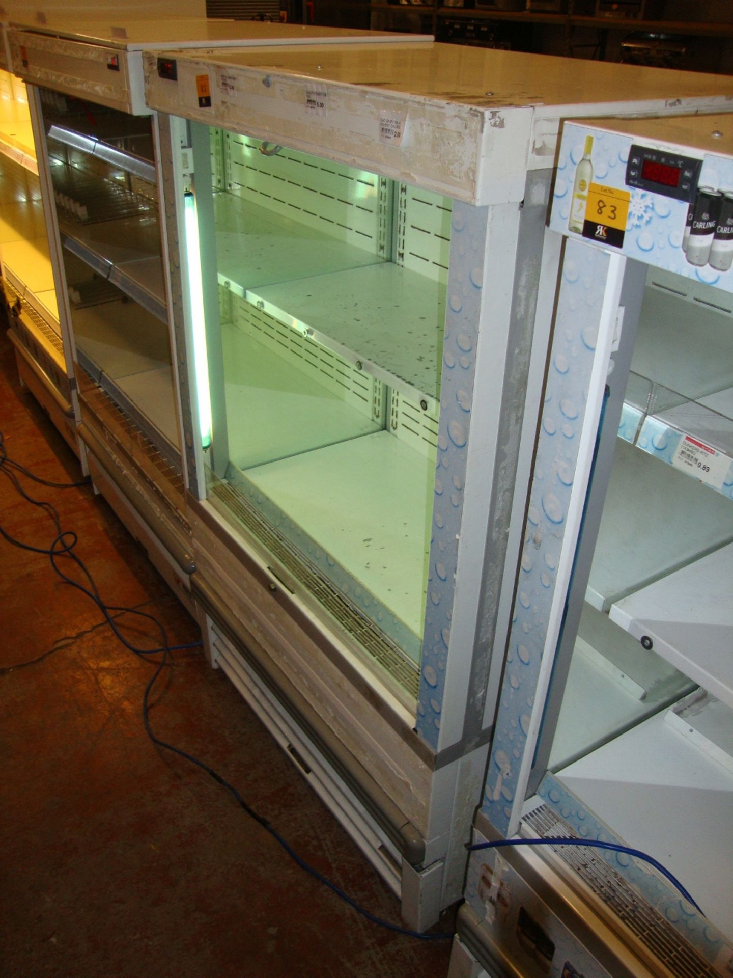 Verco type C980 open front display chiller/fridge - Image 2 of 5