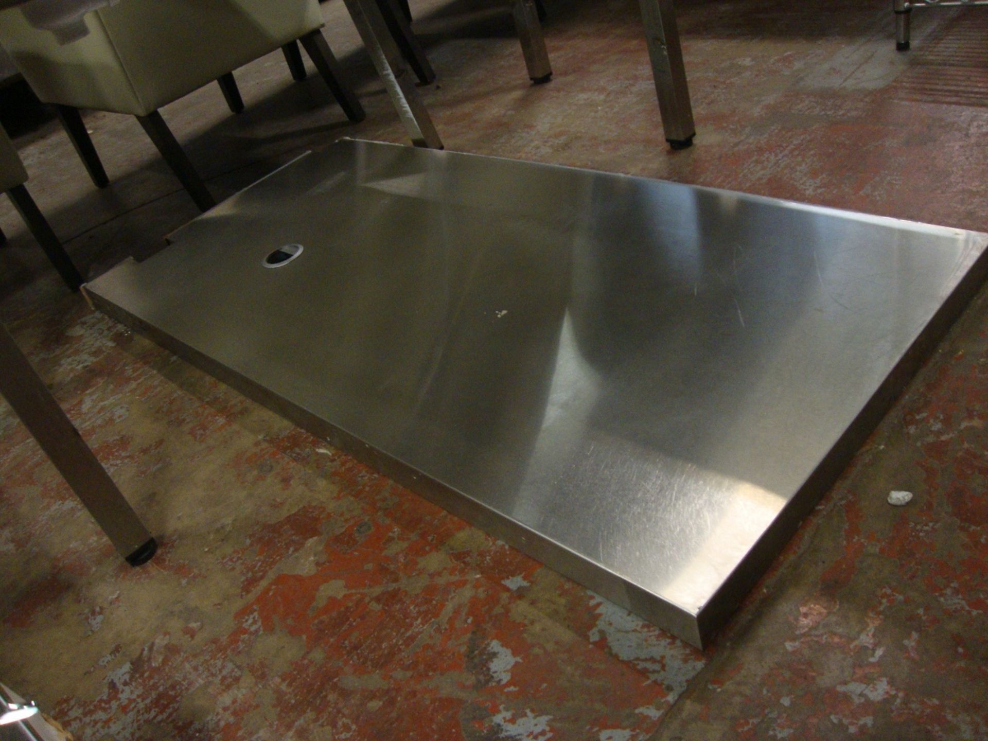 Large stainless steel basin system comprising floor standing L-shaped unit with twin large bowl - Image 4 of 6