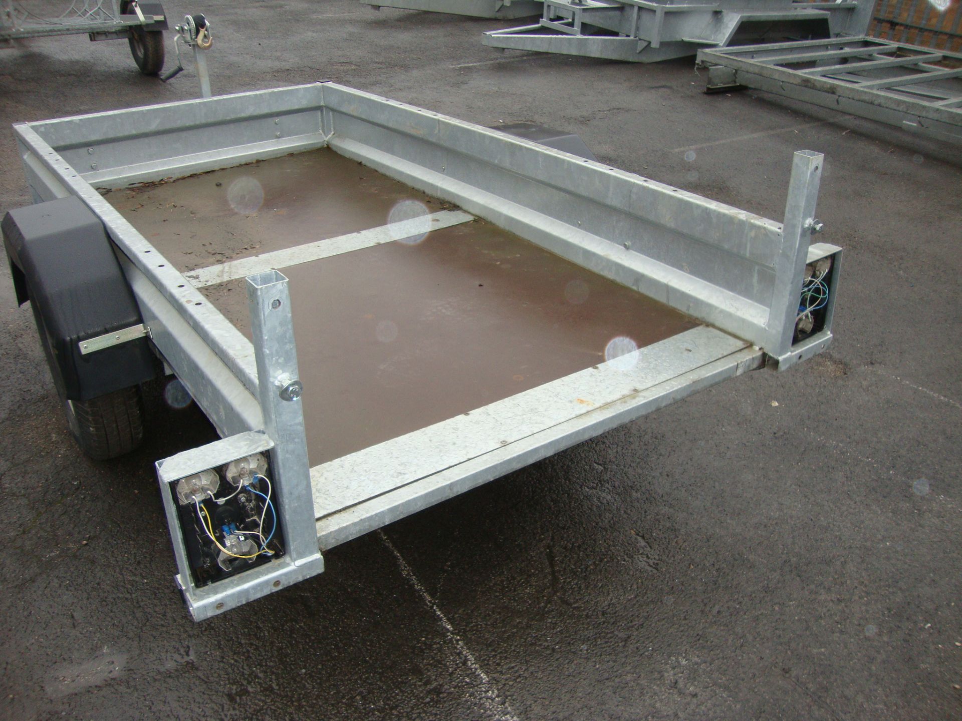 Single axle trailer with open rear (suitable for attaching a small drop down panel or a large ramp), - Image 5 of 7
