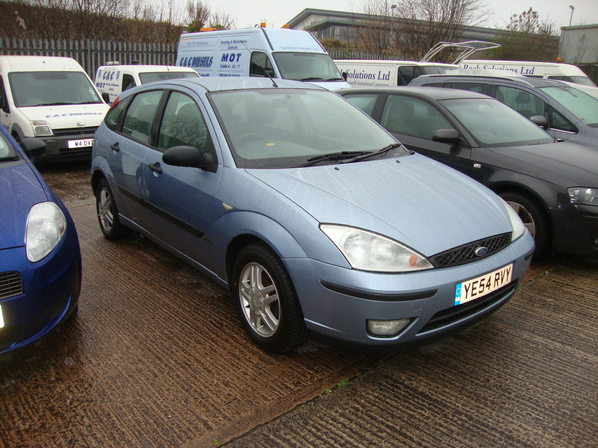 YE54 RVY Ford Focus Zetec Auto 5-door hatchback