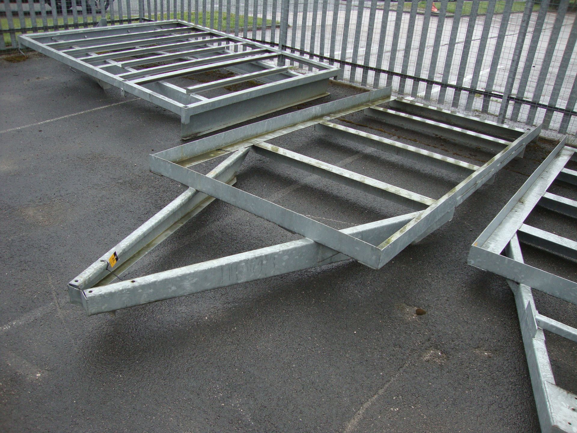 Trailer chassis/frame – galvanised, bed size 303cm (l) x 150cm (w), excluding the A-frame as - Image 2 of 2