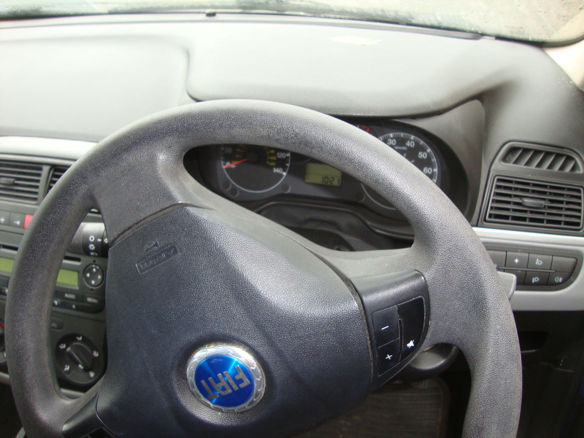 MF56 XHK Fiat Punto Active 3-door hatchback - Image 8 of 13