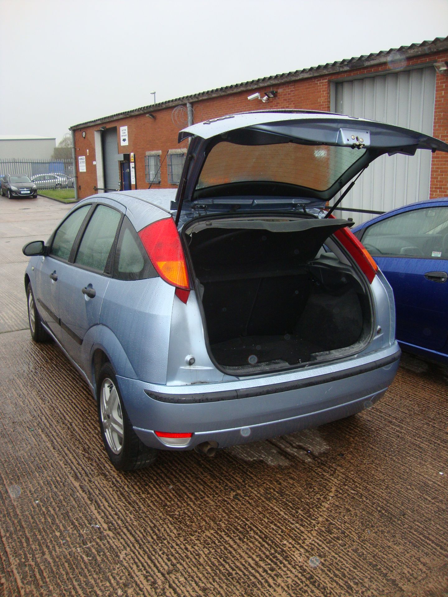 YE54 RVY Ford Focus Zetec Auto 5-door hatchback - Image 13 of 13