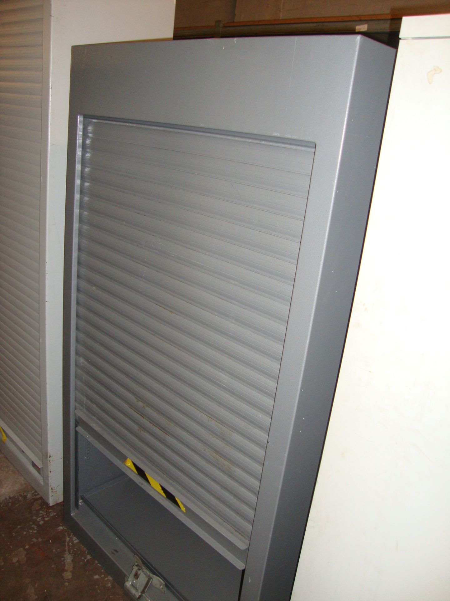 3 off assorted cabinets, 2 of which are security cabinets with the ability to attach hasps/padlocks. - Image 4 of 5