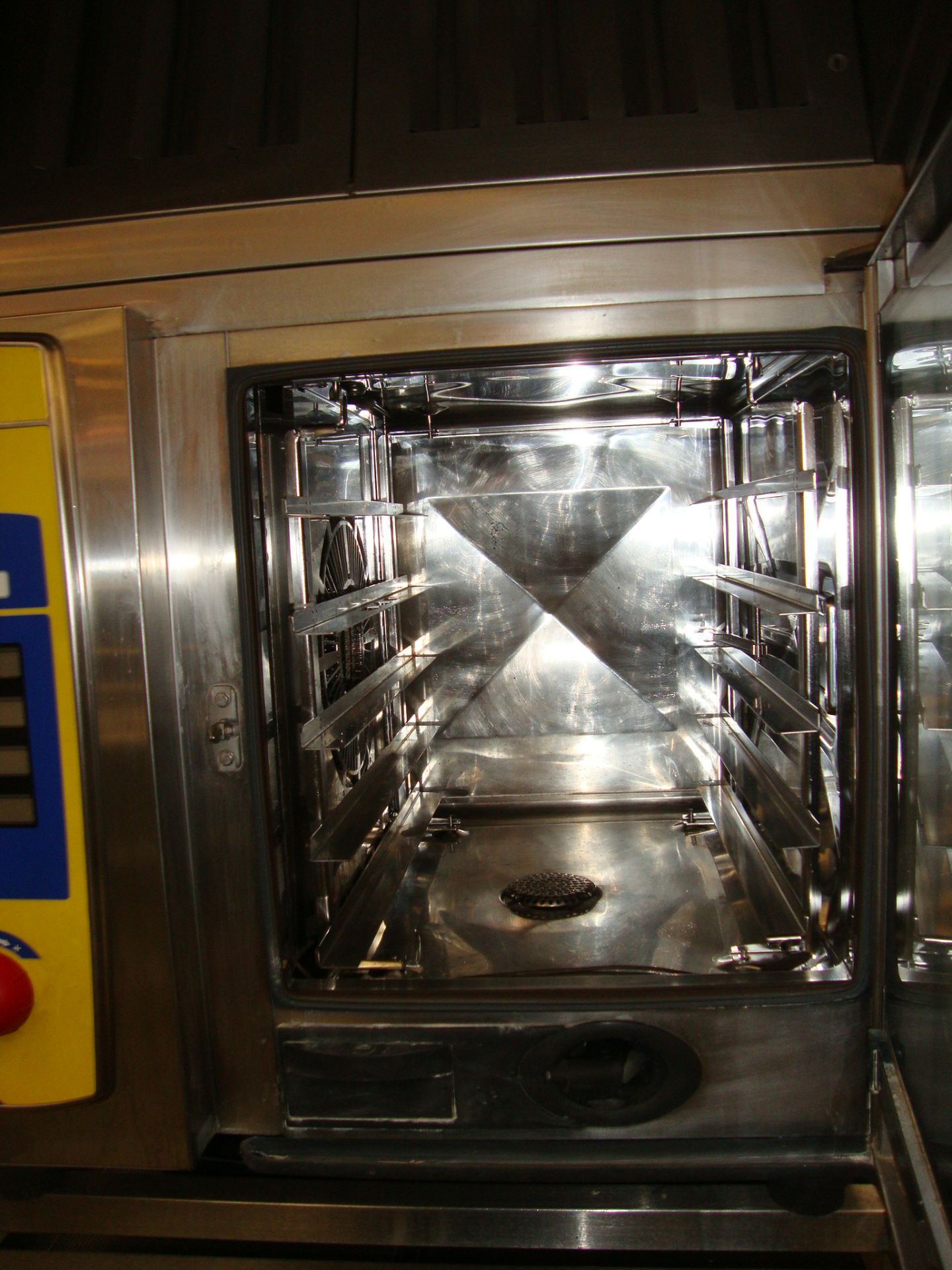 Rational model SCC61 stainless steel multifunction oven, plus stainless steel extractor hood model - Image 4 of 12