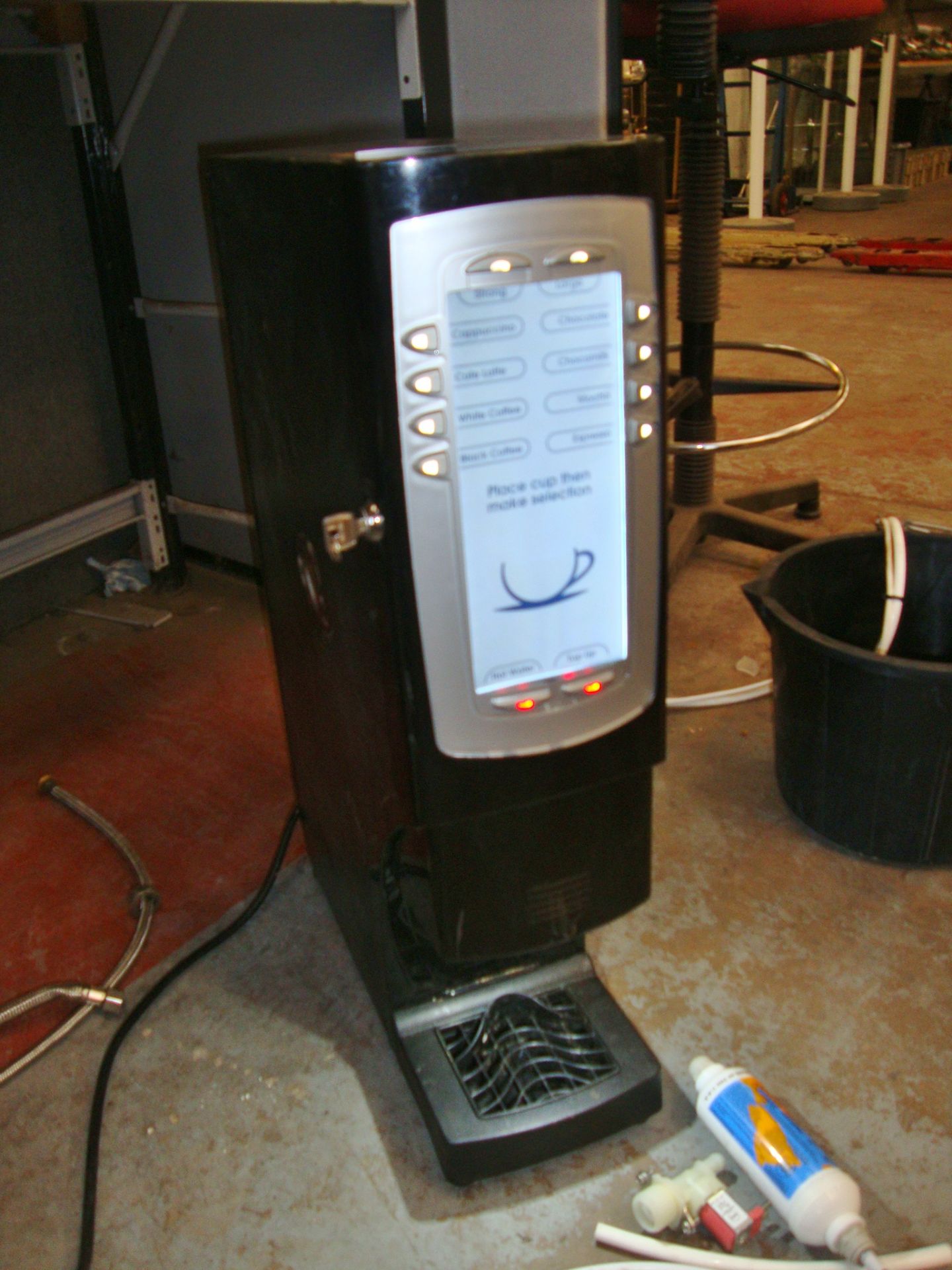 ADS Premier 3 push button slimline coffee machine & accessories - Image 10 of 12