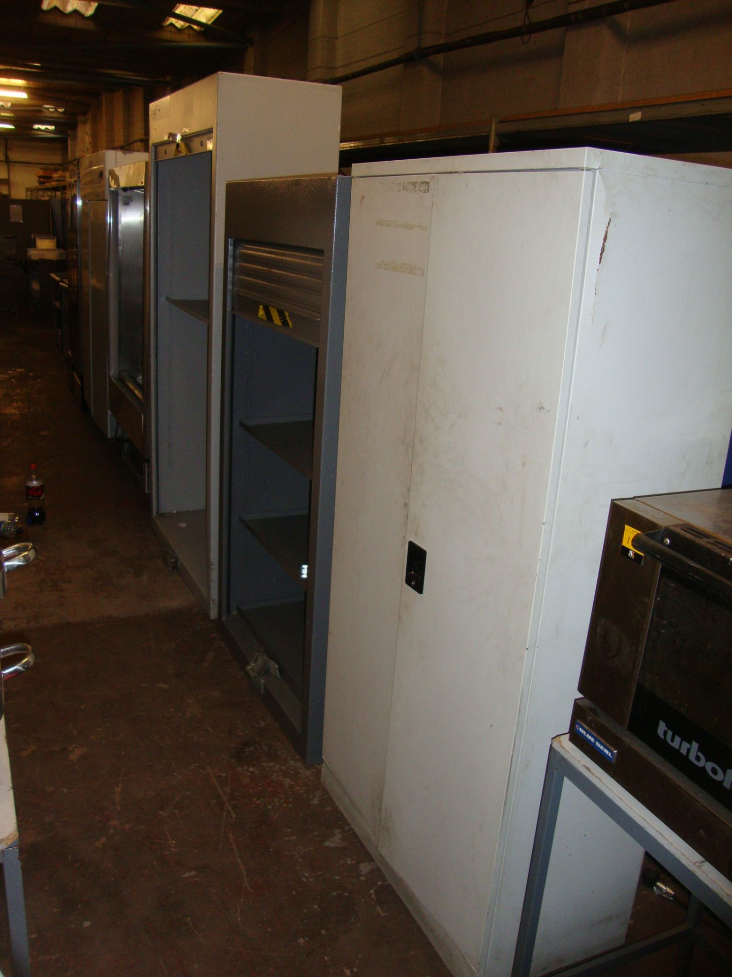 3 off assorted cabinets, 2 of which are security cabinets with the ability to attach hasps/padlocks. - Image 2 of 5