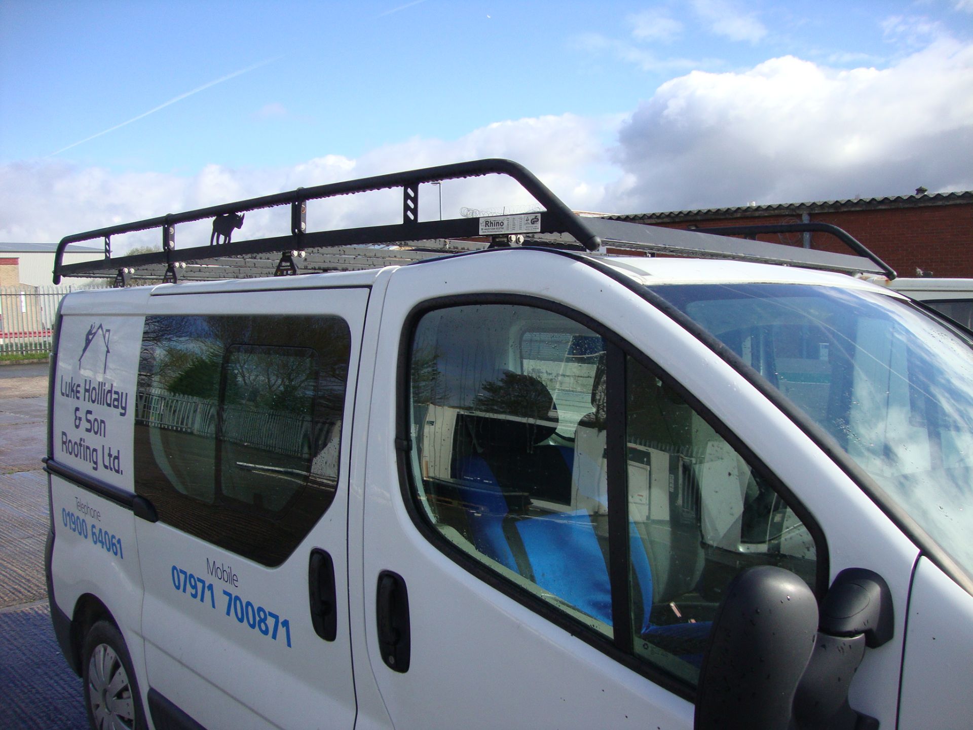 2007 Vauxhall Vivaro 2900 D/C SWB van with 2nd row of seats and additional glazing - Image 19 of 22