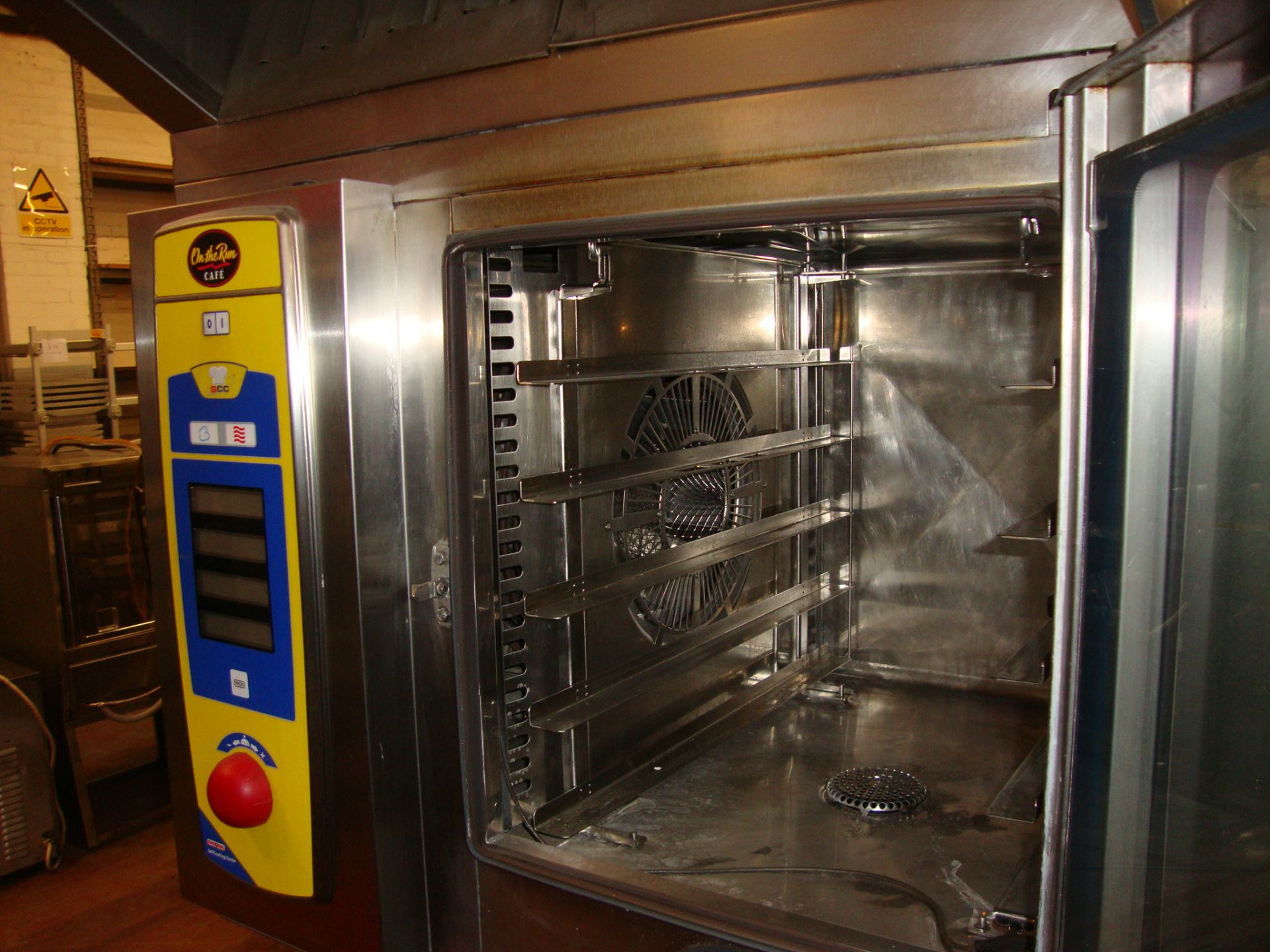 Rational model SCC 61 stainless steel commercial multifunction oven on dedicated tray - Image 4 of 10