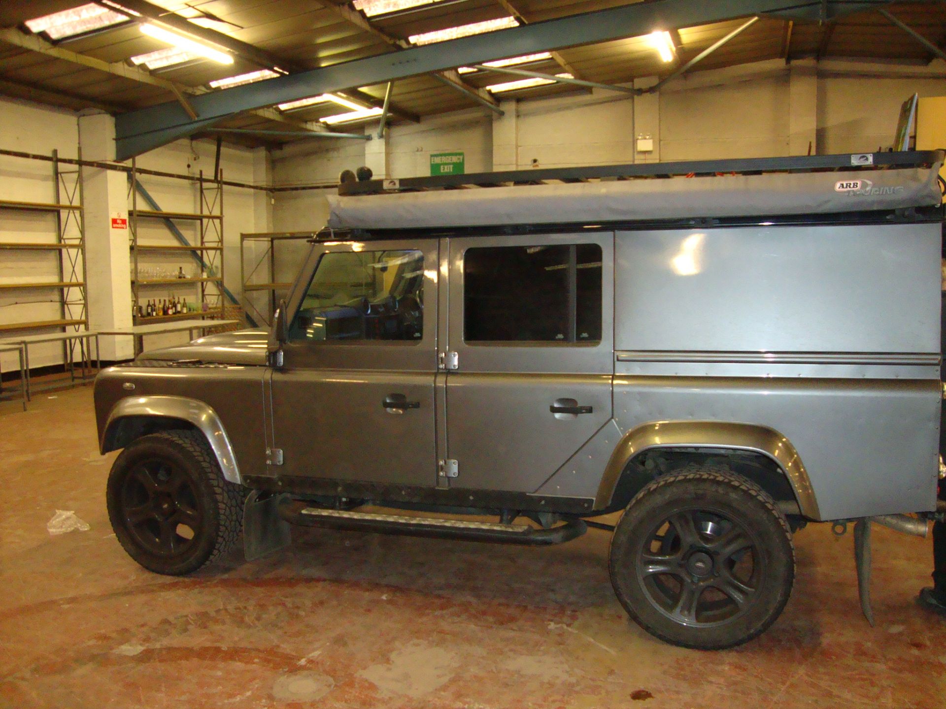 2014 Land Rover Defender 110 XS 2.2 TDCi Utility Wagon SMC Over Land Flat Dog Special - Image 9 of 37