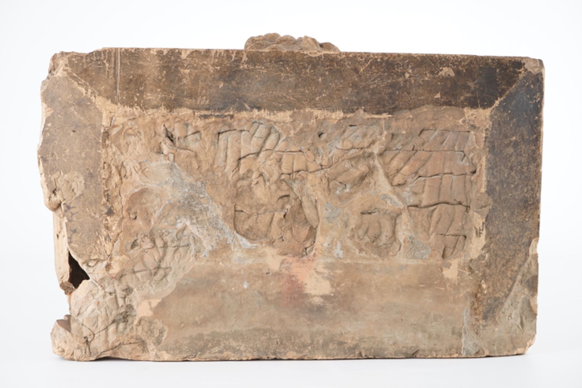 A large French architectural terra cotta fragment depicting Neptune, 17/18th C. - L.: 63 cm - B.: - Image 5 of 6