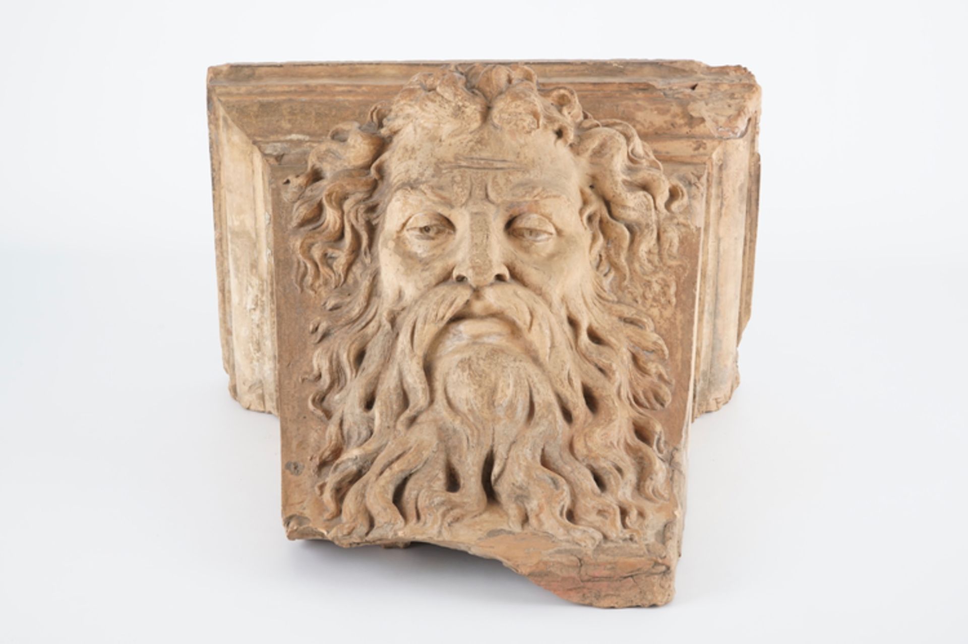 A large French architectural terra cotta fragment depicting Neptune, 17/18th C. - L.: 63 cm - B.: - Image 2 of 6