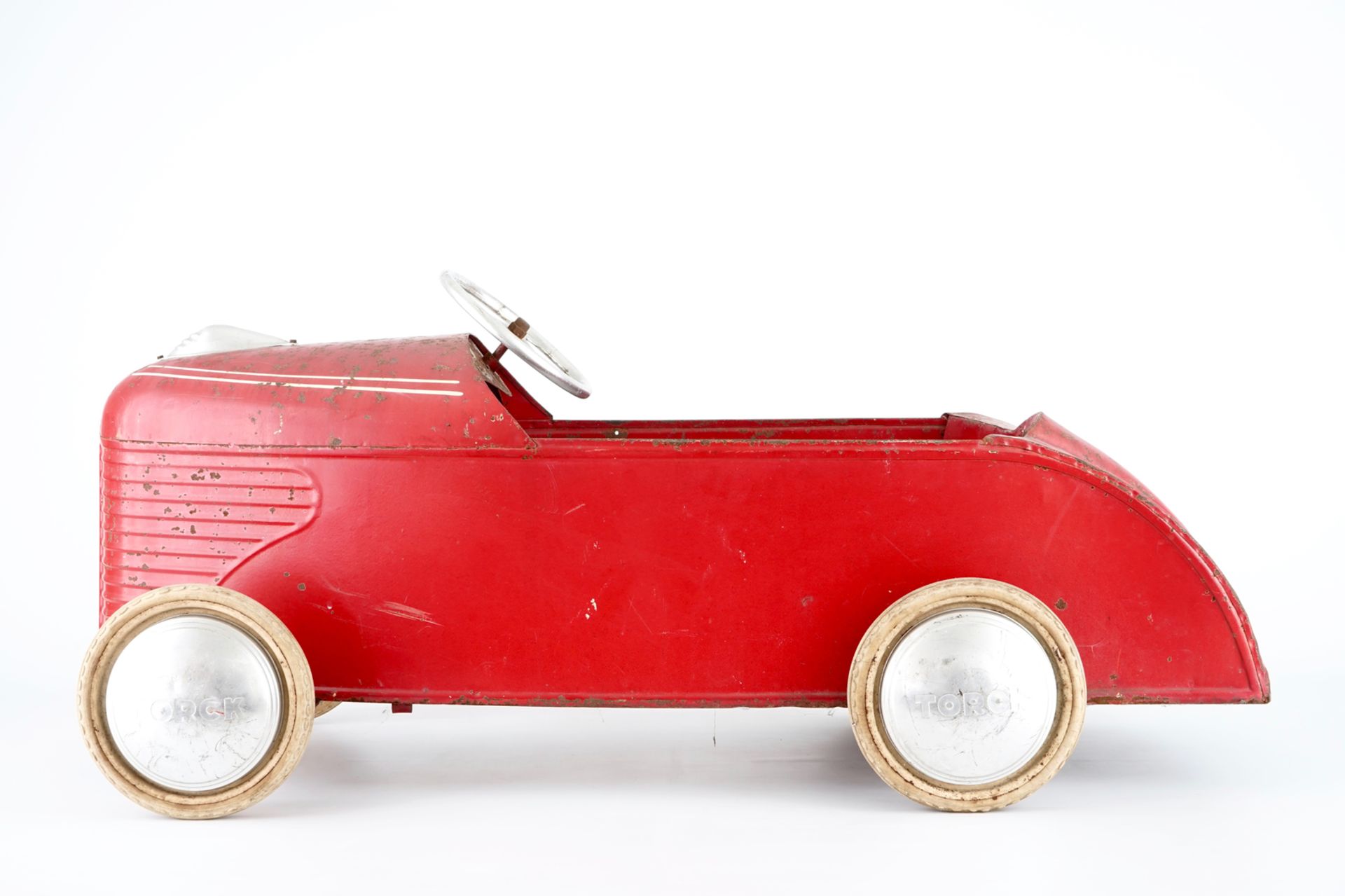 A Torck children's pedal car, mid 20th C. L: 108 cm, W: 48 cm  Condition reports and high resolution - Image 4 of 8