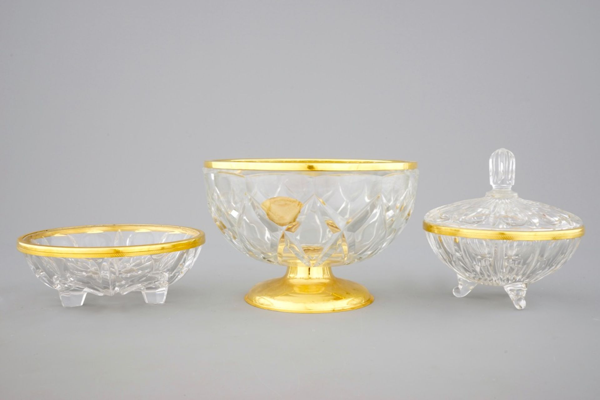 3 Val-Saint-Lambert bowls, a pair of marble urns and 3 bronze and wood figures, 19/20th C. - Image 6 of 13