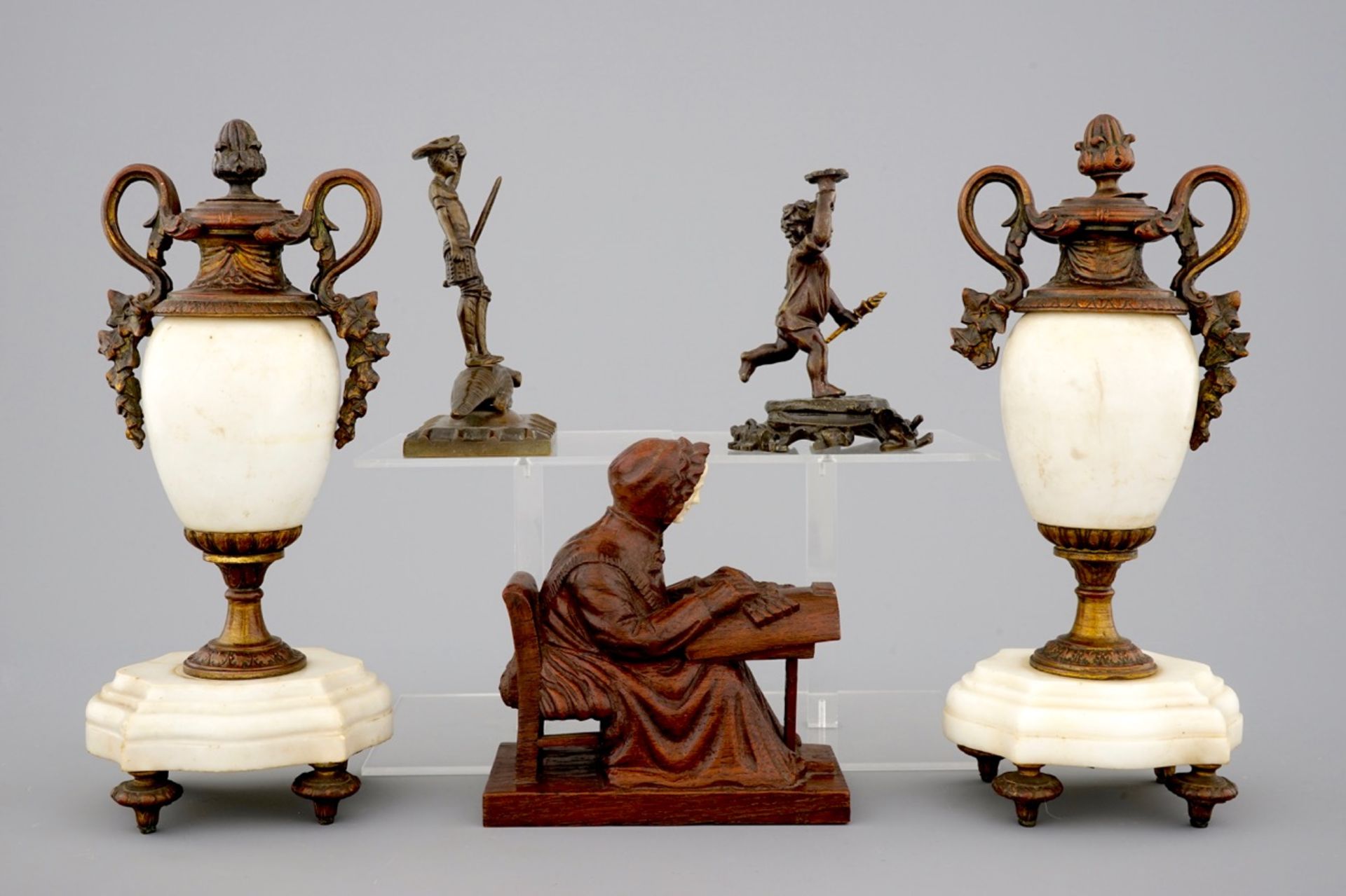 3 Val-Saint-Lambert bowls, a pair of marble urns and 3 bronze and wood figures, 19/20th C. - Image 13 of 13