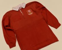 PHIL BENNETT'S 1972 LLANELLI RFC JERSEY Condition: in excellent preserved condition, complete with