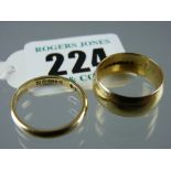 Two nine carat gold wedding bands, total 4.8 grms
