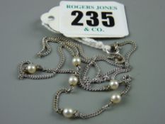 A delicate silver necklace with six pearls, 3.9 grms