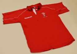 IRB JUNIOR WORLD CHAMPIONSHIP 2001 WALES JERSEY WORN BY GAVIN HENSON, the tournament was hosted by