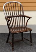 A SMALL WINDSOR ARMCHAIR, circa 1830, 80 x 55 cms