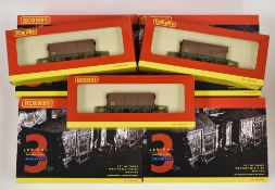 A SELECTION OF 15 HORNBY 00 GAUGE UTILITY WAGONS