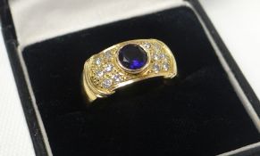 18ct GOLD AMETHYST AND DIAMOND RING, 3.9gms