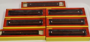 A SELECTION OF 7 HORNBY 00 GAUGE BR PASSENGER COACHES
