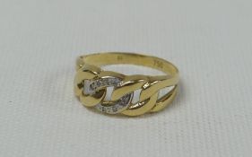 18ct CURB LINK RING SET WITH DIAMONDS, 2.2gms