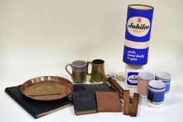 PARCEL OF BREWERY TRADE ITEMS & PUBLIC HOUSE COLLECTABLES including a pouched bung-remover and