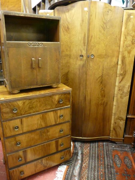 A 1930's TWO PIECE WALNUT BEDROOM SUITE, double door wardrobe and five drawer chest, 190 x 120