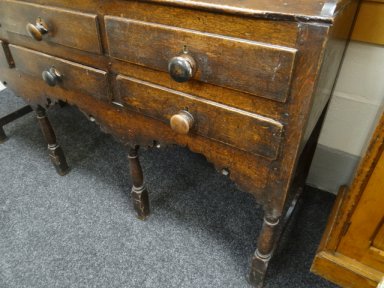 AN EARLY NINETEENTH CENTURY WELSH OAK DRESSER, the base with an arrangement of six drawers and - Image 13 of 18