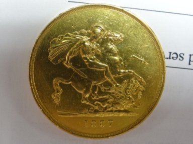 A VICTORIAN 1887 GOLD FIVE POUND COIN, 40gms - Image 5 of 6