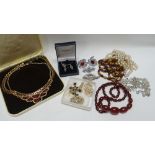 A PARCEL OF MIXED COSTUME JEWELLERY & BEADS etc