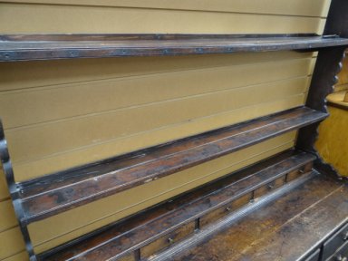 AN EARLY NINETEENTH CENTURY WELSH OAK DRESSER, the base with an arrangement of six drawers and - Image 8 of 18