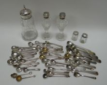 A QUANTITY OF SILVER MUSTARD / SALT SPOONS, A SILVER & GLASS CASTER & SIMILAR PAIR OF SALT &