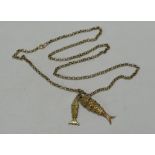 A 9CT YELLOW GOLD ARTICULATED FISH PENDANT & NECKLACE, 19.5gms