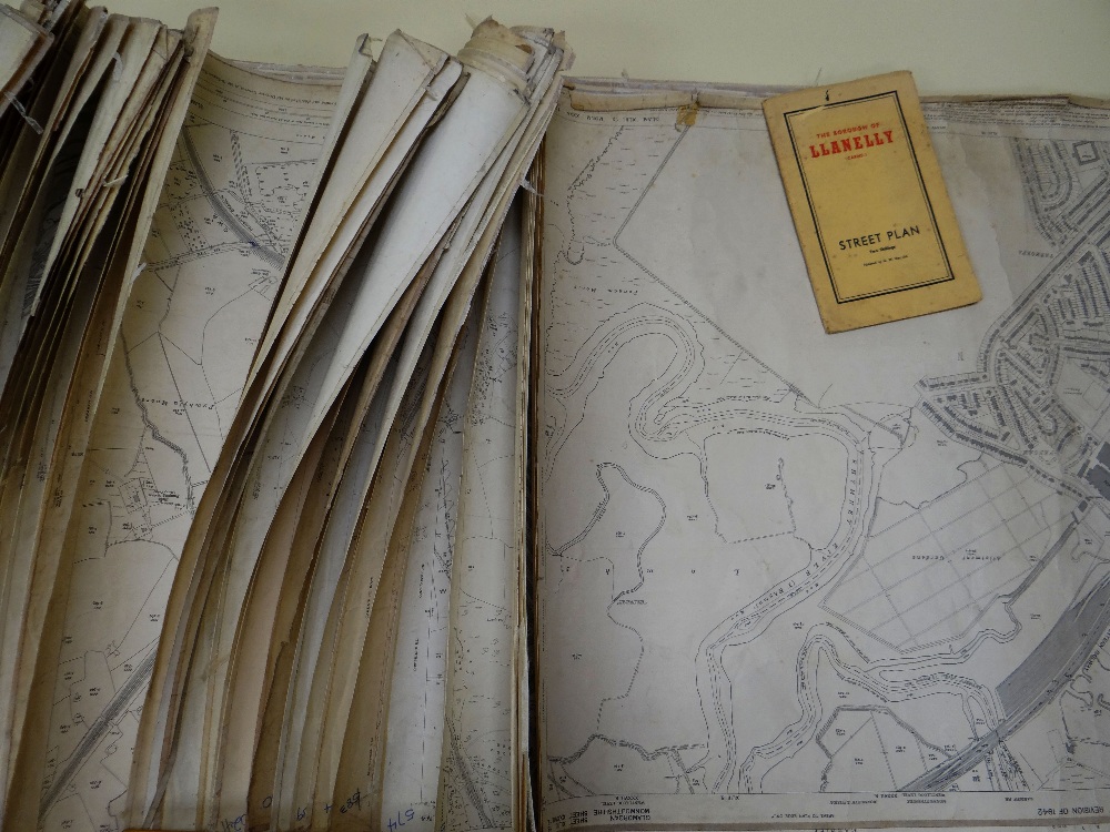 QUANTITY OF LARGE FORMAT ORDNANCE SURVEY MAPS FOR WELSH URBAN AREAS, 1940s