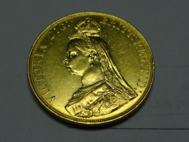 A VICTORIAN 1887 GOLD FIVE POUND COIN, 40gms - Image 6 of 6